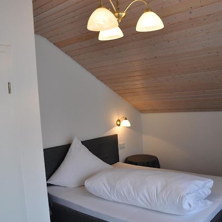 Gaestehaus Ullmannshof Kirchheim am Neckar Quarto foto