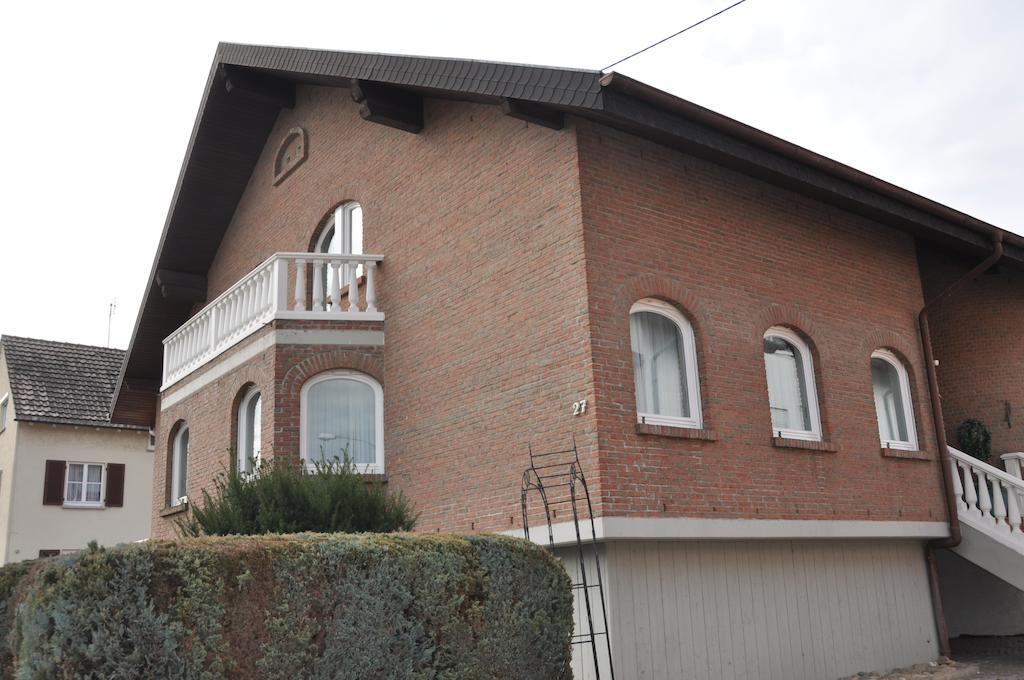 Gaestehaus Ullmannshof Kirchheim am Neckar Exterior foto